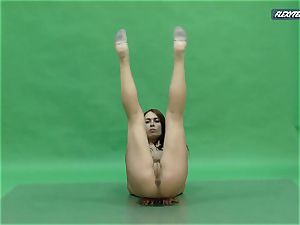large titties Nicole on the green screen opening up